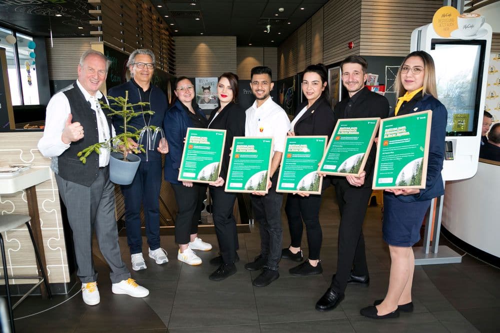 PR-Event zur Bekanntgabe der Partnerschaft